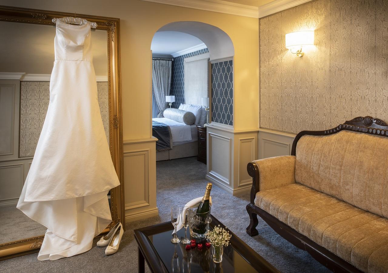 Kee's Hotel Stranorlar Buitenkant foto